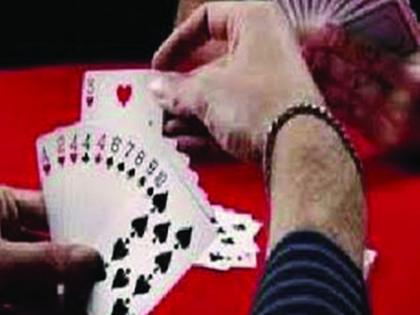 Police raid gambling den in farmhouse; 11 arrested | फार्महाऊसमधील जुगार अड्ड्यावर पोलिसांचा छापा; ११ जणांना अटक