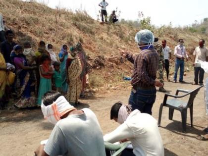 Leaving the laborers at the gate, the Chandrapur district administration became free | ५०० मजुरांना वेशीवर सोडून चंद्रपूर जिल्हा प्रशासन झाले मोकळे