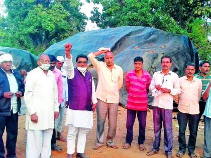 Rally for the rights of farmers | शेतकऱ्यांच्या हक्कासाठी रांगीत आंदाेलन Rally for the rights of farmers | शेतकऱ्यांच्या हक्कासाठी रांगीत आंदाेलन