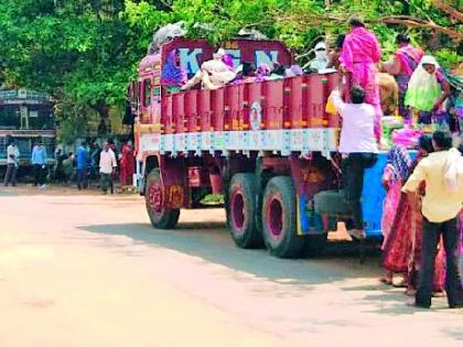 Three thousand laborers returned in one day | एकाच दिवशी तीन हजार मजूर परतले