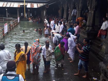 Last Monday Brahmagiri was the strongest Pradakshina | अखेरच्या सोमवारी ब्रह्मगिरीला सश्रद्ध प्रदक्षिणा