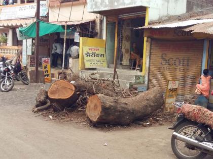 The untidiness of the system and the hassle of civilians | यंत्रणांची बेपर्वाई अन् नागरिकांना त्रास