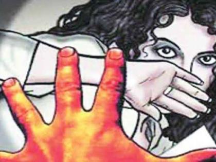 Young woman molested at Moksaml | मोकसमाळ येथे दोघांकडून युवतीचा विनयभंग