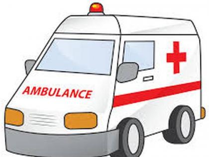 The patient survived due to timely treatment in the vessel | वाहिकेत ऐनवेळी उपचारामुळे वाचले प्राणरुग्ण The patient survived due to timely treatment in the vessel | वाहिकेत ऐनवेळी उपचारामुळे वाचले प्राणरुग्ण