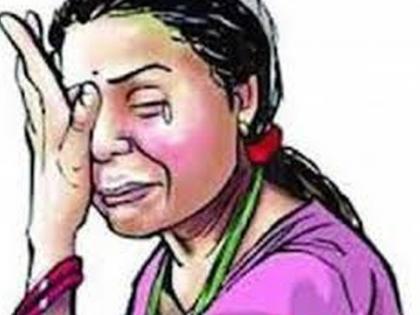 Filed a crime against a second marriage husband | दुसरा विवाह करणा-या पतीविरोधात गुन्हा दाखल