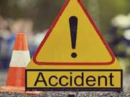 Child killed in truck collision | ट्रकची बैलगाडीला धडक, बालक ठार