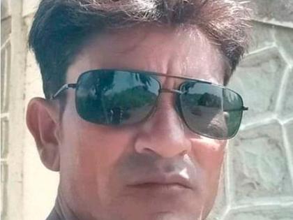 A slab collapses during the construction of an old house, killing the laborer | जुन्या घराचे बांधकाम पाडताना स्लॅब कोसळून मजूर ठार A slab collapses during the construction of an old house, killing the laborer | जुन्या घराचे बांधकाम पाडताना स्लॅब कोसळून मजूर ठार