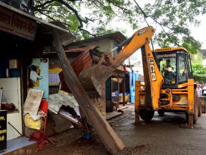 Municipal Council hammer on encroachment at Ratnagiri | रत्नागिरीतील अतिक्रमणांवर नगरपरिषदेचा हातोडा