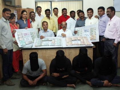 Arrested a gang of robbery of 12 lakh 91 thousand from Dombivli | डोंंबिवलीतून १२ लाख ९१ हजारांची रोकड लुटणाऱ्या टोळीला अटक