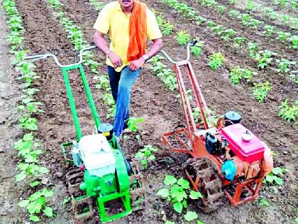 Farmer's son developed a diving machine | शेतकरी पुत्राने विकसित केले डवरणी यंत्र