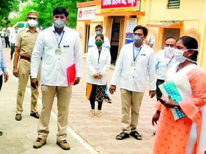 Inspection of health center by the Collector | जिल्हाधिकाऱ्यांकडून आरोग्य केंद्राची पाहणी Inspection of health center by the Collector | जिल्हाधिकाऱ्यांकडून आरोग्य केंद्राची पाहणी