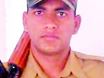 'That' police officer in the city police station has 'connections' with the criminal world. | शहर ठाण्यातील ‘त्या’ पोलीस कर्मचाऱ्याचे गुन्हेगारी जगताशी ‘कनेक्शन ’ 'That' police officer in the city police station has 'connections' with the criminal world. | शहर ठाण्यातील ‘त्या’ पोलीस कर्मचाऱ्याचे गुन्हेगारी जगताशी ‘कनेक्शन ’