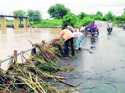 Five doors of the Red Nala project opened | लाल नाला प्रकल्पाचे पाच दरवाजे उघडले