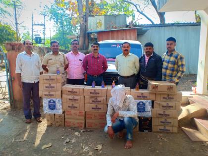 Paavatin Lakhan's liquor bottles seized in Chandgad, two arrested: Two-day custodian | चंदगडमध्ये पावणेतीन लाखाचा मद्यसाठा जप्त, दोघांना अटक : दोन दिवसांची कोठडी