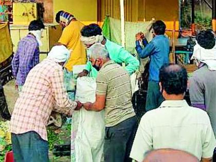 Revoked 32 license permits | ३२ अडत्यांचे परवाने रद्द Revoked 32 license permits | ३२ अडत्यांचे परवाने रद्द