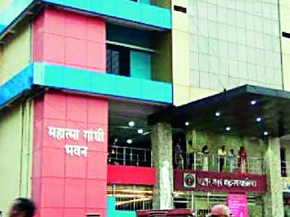 Municipal corporation will pay the taxpayers on outstanding taxes | थकीत करधारकांवर मनपा उगारणार बडगा Municipal corporation will pay the taxpayers on outstanding taxes | थकीत करधारकांवर मनपा उगारणार बडगा