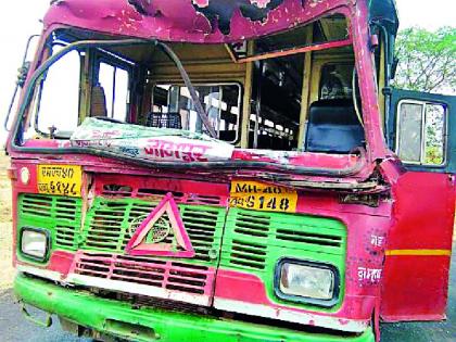 Traveling on the national highway is dangerous because of the danger | राष्ट्रीय महामार्गावरील प्रवास ठरतोय धोक्याचा