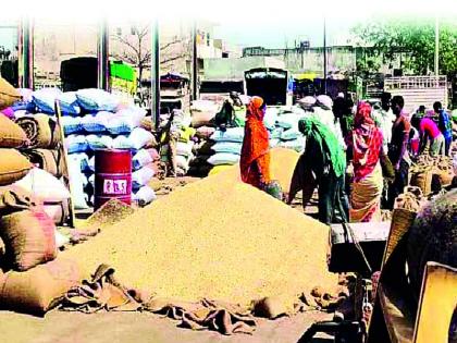 Bonus, no price, no profit; Buy grain to become a commodity! | बोनस, किंमत नाही, ना मिळाला नफा; मालामाल होण्यासाठी धान खरेदी करा !