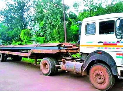 Interstate gang fleeing fishing trailer | मालासह ट्रेलर पळविणारी आंतरराज्यीय टोळी गजाआड