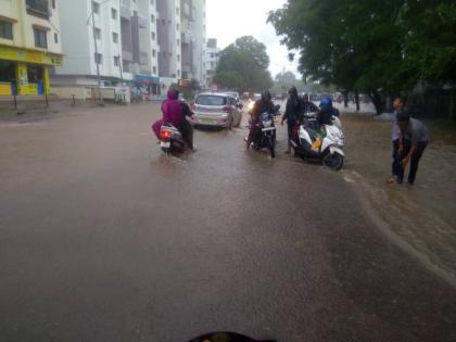 Wadala Pathardirod underwater; traffic flows | वडाळा पाथर्डीरोड पाण्याखाली ;वाहतूक विस्कळीत