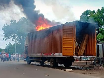 Fire to container ; 52 beds burned | कंटेनरला आग; ५२ खाटा खाक