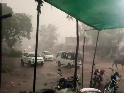 Rain in the heat stroke | कडक उन्हात पावसाची सर !