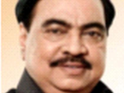 Not for the post of minister but for the development of Khandesh | मंत्रीपदासाठी नव्हे तर खान्देशच्या विकासासाठी पक्षांतर