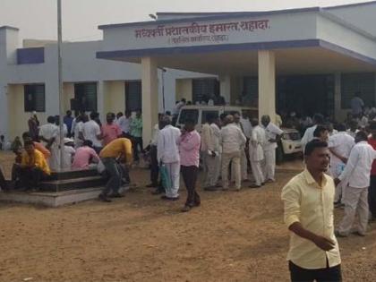 The new tahsil office in Shahadah is becoming inconvenient for the citizens | शहाद्यातील नवीन तहसील कार्यालय नागरिकांसाठी ठरतेय गैरसोयीचे The new tahsil office in Shahadah is becoming inconvenient for the citizens | शहाद्यातील नवीन तहसील कार्यालय नागरिकांसाठी ठरतेय गैरसोयीचे