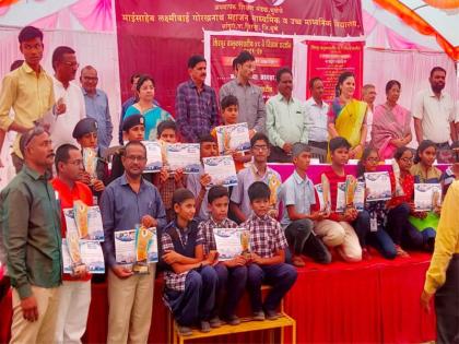  Shirpur taluka science exhibition dominated by RCP organization | शिरपूर तालुका विज्ञान प्रदर्शनात आरसीपी संस्थेचे वर्चस्व