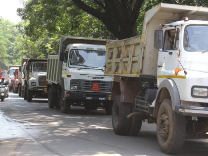 Demonstration of contractor in Kolhapur district | कोल्हापूर जिल्ह्यातील ठेकेदारांची निदर्शने