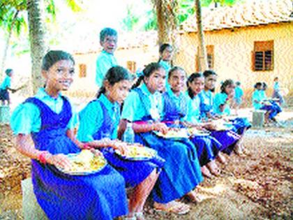 Three lakh students get food in the holiday | तीन लाख विद्यार्थ्यांना सुट्टीतही मिळणार आहार