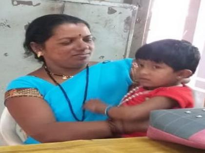 Girl gets 'mother' through Asha Sevika | आशा सेविकेच्या माध्यमातून बालिकेला मिळाली ‘आई’ Girl gets 'mother' through Asha Sevika | आशा सेविकेच्या माध्यमातून बालिकेला मिळाली ‘आई’