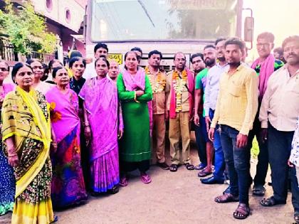 Greeting the driver who saved the lives of 39 passengers on the bus | बसमधील ३९ प्रवाशांचे प्राण वाचविणाऱ्या चालकाचा सत्कार