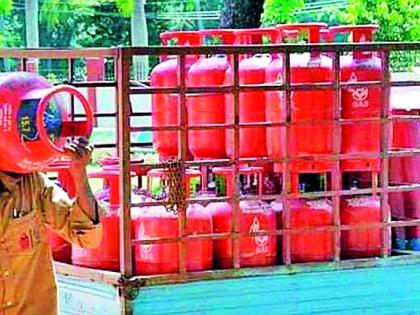 Gas cylinders in festive season | सणासुदीच्या काळात गॅस सिलिंडरचा भडका