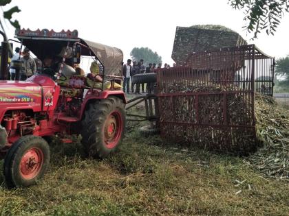 Driver killed in tractor accident | ट्रॅक्टर अपघातात चालकाचा मृत्यू