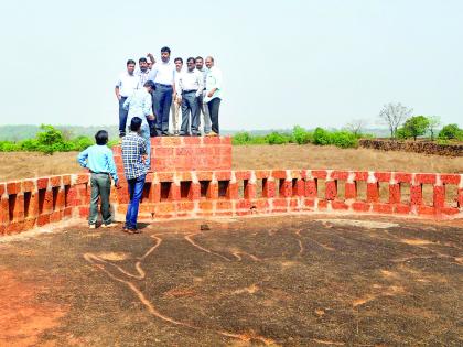 Ratnagiri: Inspection of the sculptured by the commissioner | रत्नागिरी : आयुक्तांकडून उक्षीतील कातळशिल्पाची पाहणी