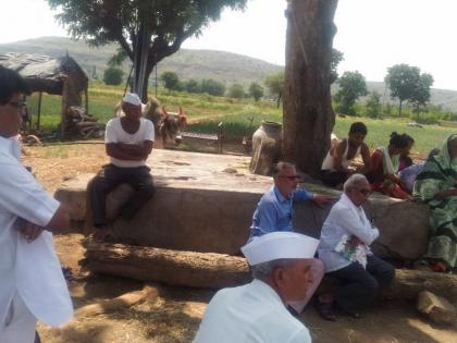 Satyashodhak Yuva Sabha conducts study tour in drought-prone areas | सत्यशोधक युवा सभेतर्फे दुष्काळी भागात अभ्यास दौरा