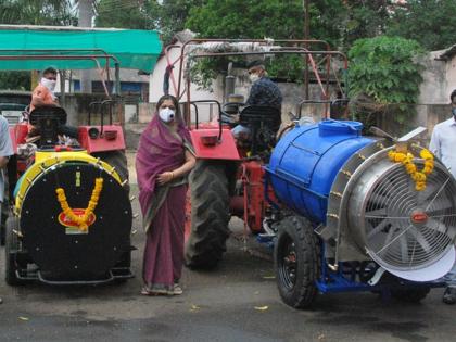 Two state-of-the-art spraying machines by the municipality | पालिकेतर्फे दोन अत्याधुनिक फवारणी मशीन