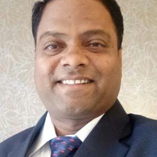 Experimental 'teacher' who forges a close friendship with science | विज्ञानासोबत विद्याथ्र्याची घट्ट मैत्री करुन देणारे प्रयोगशील ‘शिक्षक’ Experimental 'teacher' who forges a close friendship with science | विज्ञानासोबत विद्याथ्र्याची घट्ट मैत्री करुन देणारे प्रयोगशील ‘शिक्षक’