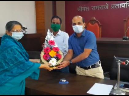 Election of Phaltan Municipal Chairman unopposed | फलटण पालिकेच्या सभापती निवडी बिनविरोध