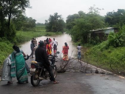  Dangerous bridge over Parley | पार्ले दरम्यानचा ओढ्यावरील पुल धोकादायक