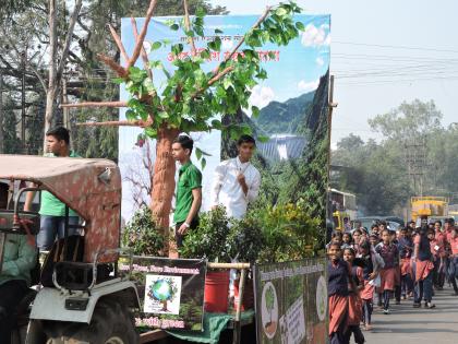 Satara: Grantham Hotswimitane's Glandthindi, Spontaneous Participation of Students, Four Days | सातारा : ग्रंथमहोत्सवानिमित्ताने साताऱ्यांतून ग्रंथदिंडी, विद्यार्थ्यांच्या उत्स्फूर्त सहभाग, चार दिवस भरगच्च कार्यक्रम