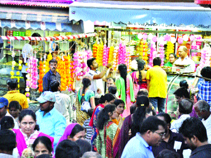Prepare Shoghaghi for Gudi Padwa | गुढीपाडव्यासाठी शाहूनगरी सज्ज Prepare Shoghaghi for Gudi Padwa | गुढीपाडव्यासाठी शाहूनगरी सज्ज