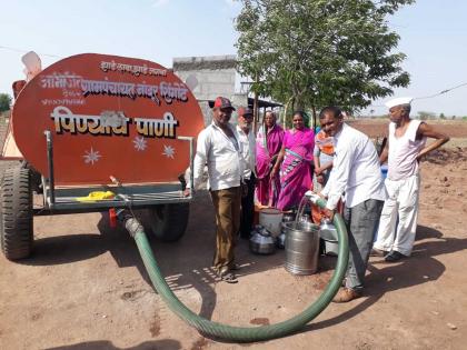 Water supply from tankers to the village panchayats | ग्रामपंचायकडून टॅँकरने पाणीपुरवठा