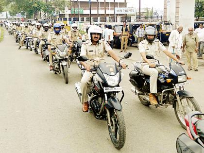 Use Helmets for safe travel | सुरक्षित प्रवासासाठी हेल्मेट वापरा