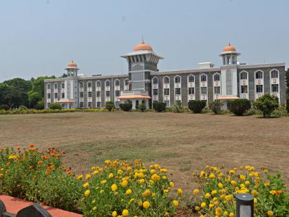 For the first time in the history of Shivaji University, the inauguration ceremony was a success | शिवाजी विद्यापीठाच्या इतिहासात पहिल्यांदाच दीक्षांत समारंभादिनी शुकशुकाट