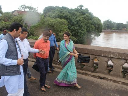 'Walking Museum' on the old Shivaji Puja | जुन्या शिवाजी पूलावर ‘वॉकींग म्युझीयम’ साकारु - : पर्यटक वाढीसाठी लाईट अँड साऊंड शो, नौका विहार