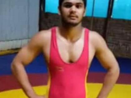 Balu Jundare III in National Wrestling Championship | राष्ट्रीय कुस्ती स्पर्धेत बाळू जुंदरे तृतीय