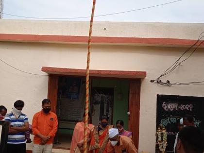 Gramsevak, Sarpanch absent at Bhendali | भेंडाळी येथे ग्रामसेवक, सरपंच गैरहजर