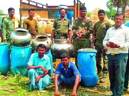 20 raid on liquor shops | २० दारू विक्रेत्यांच्या घरांवर धाडी